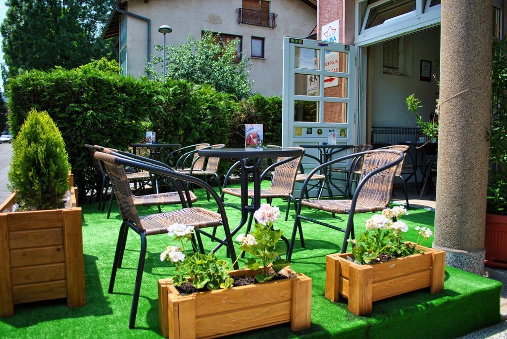 Hostel Cuba Banja Luka Exterior foto