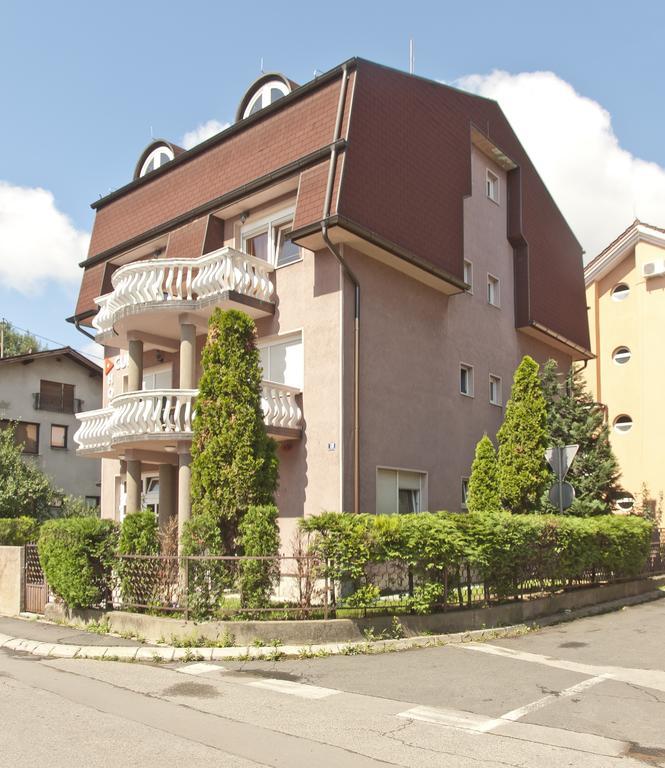 Hostel Cuba Banja Luka Exterior foto